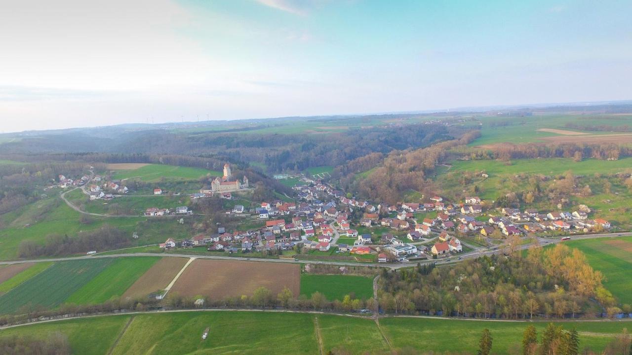 Landgasthof Falken Huttlingen Exteriör bild
