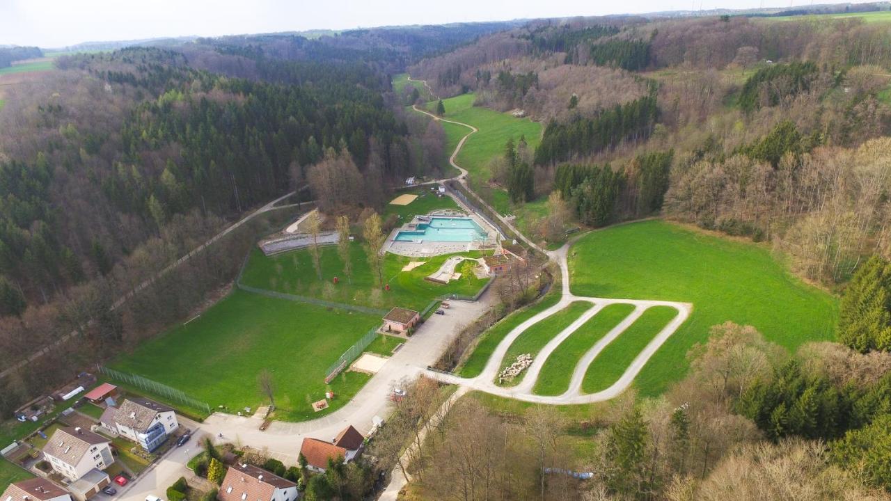 Landgasthof Falken Huttlingen Exteriör bild